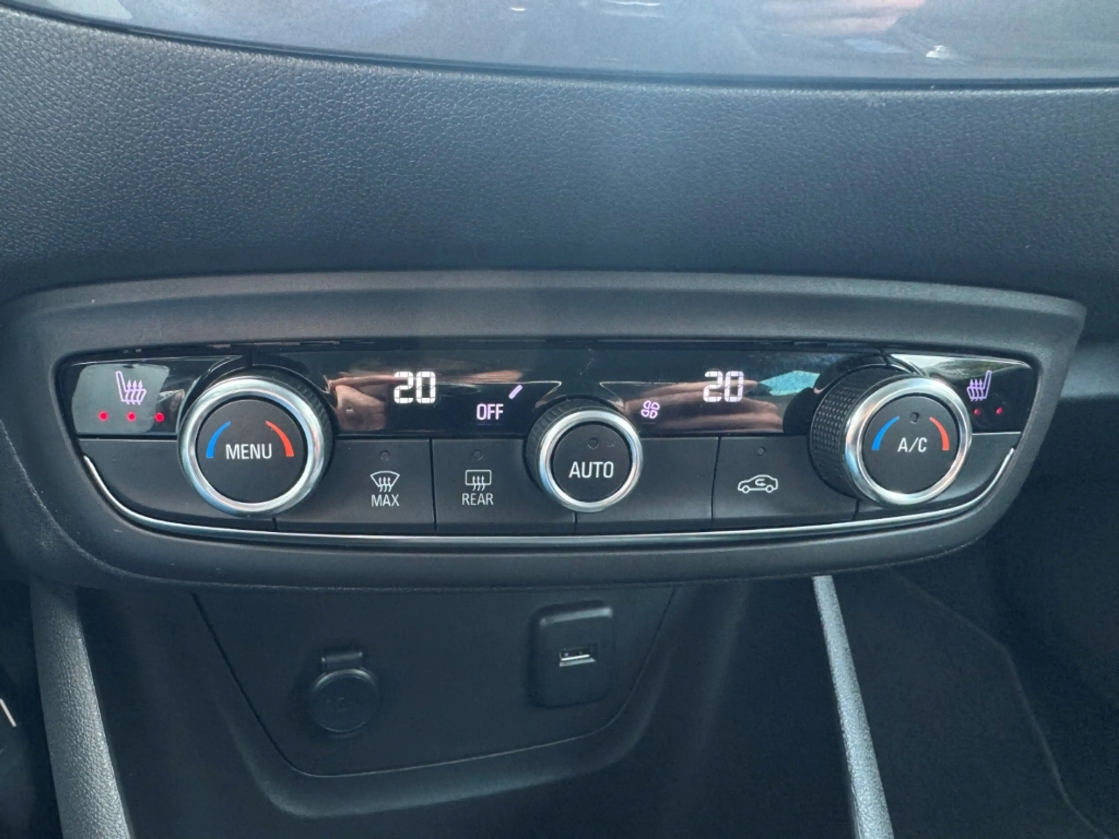 Opel Crossland Elegance 1.2 Turbo SHZ+LHZ+Kamera+AHK — photo 12