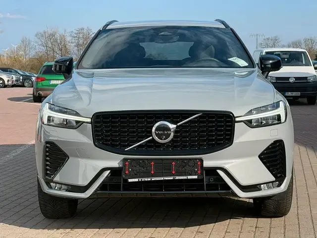 Volvo XC60 view 9