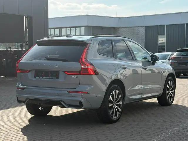 Volvo XC60 view 6