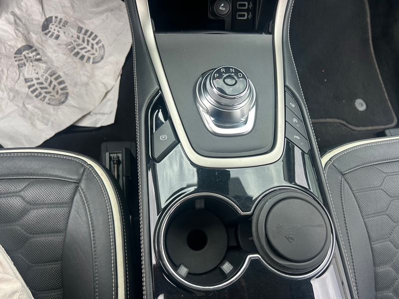 Ford S-Max Vignale 2.0 L. - 177 kW EcoBlue Bi-Turbo Euro 6_ KeyFree-Paket_ — photo 15