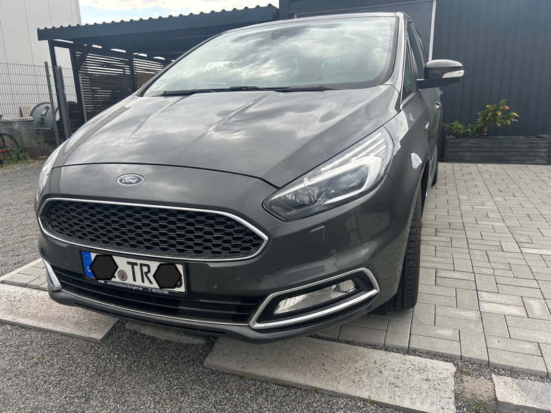 Ford S-Max Vignale 2.0 L. - 177 kW EcoBlue Bi-Turbo Euro 6_ KeyFree-Paket_ — photo 6