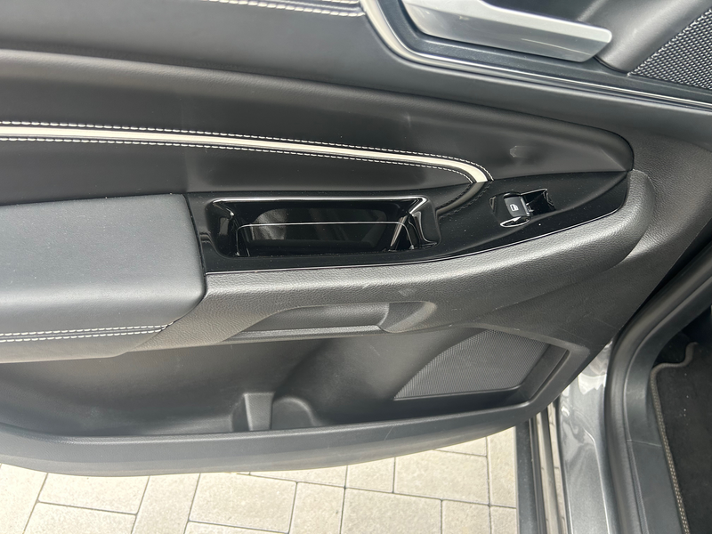 Ford S-Max Vignale 2.0 L. - 177 kW EcoBlue Bi-Turbo Euro 6_ KeyFree-Paket_ — photo 9