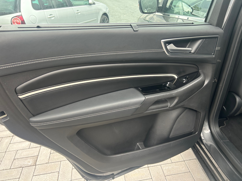 Ford S-Max Vignale 2.0 L. - 177 kW EcoBlue Bi-Turbo Euro 6_ KeyFree-Paket_ — photo 7
