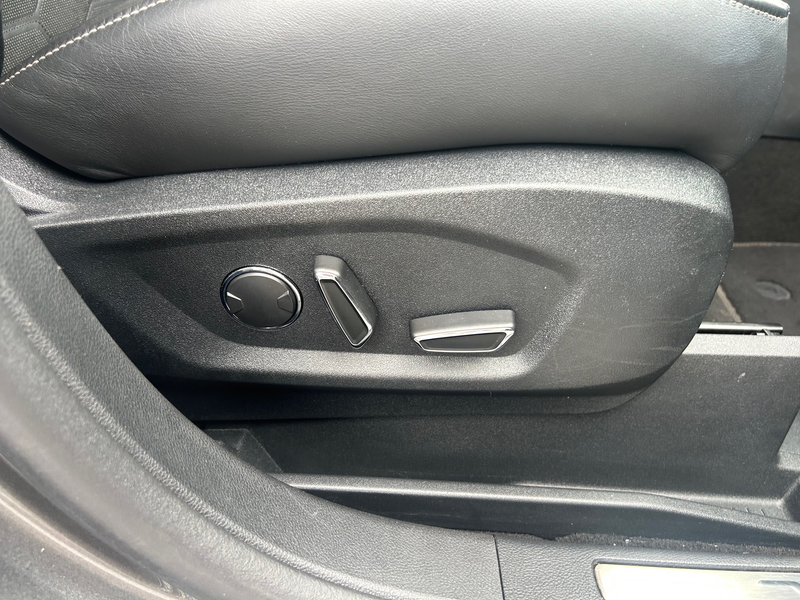 Ford S-Max Vignale 2.0 L. - 177 kW EcoBlue Bi-Turbo Euro 6_ KeyFree-Paket_ — photo 13