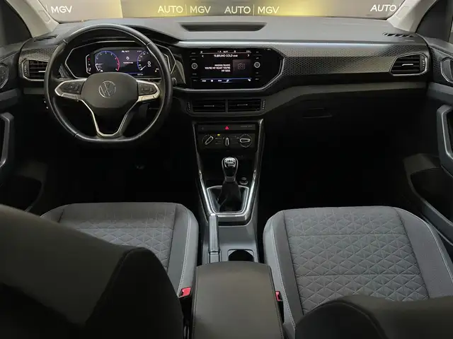 Volkswagen T-Cross view 9