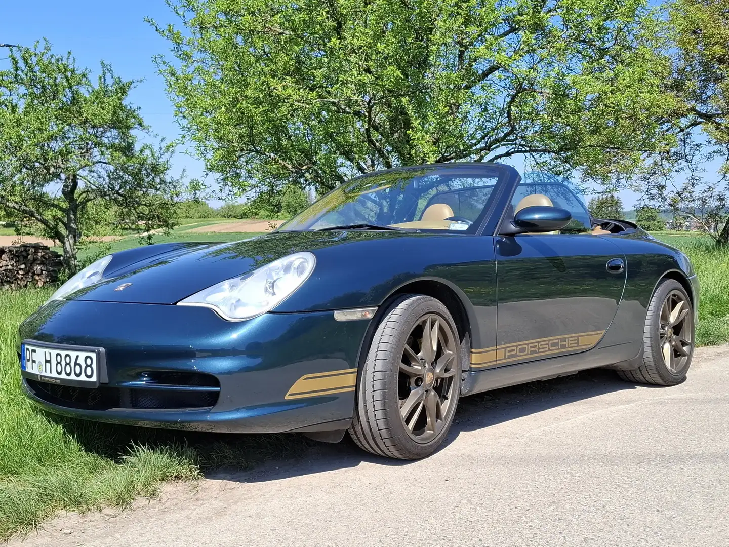 Porsche 996 911 Carrera 4 Cabrio 1 Vorbesitzer Grün - 1