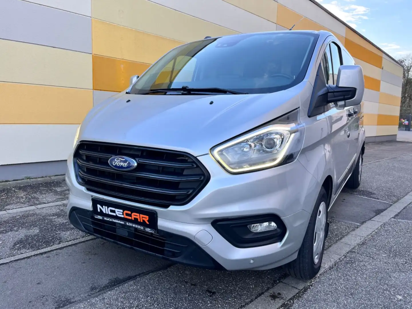 Ford Transit Custom 300  L2H1*NAVI*2xSciebeTür R-Kam* Silber - 1