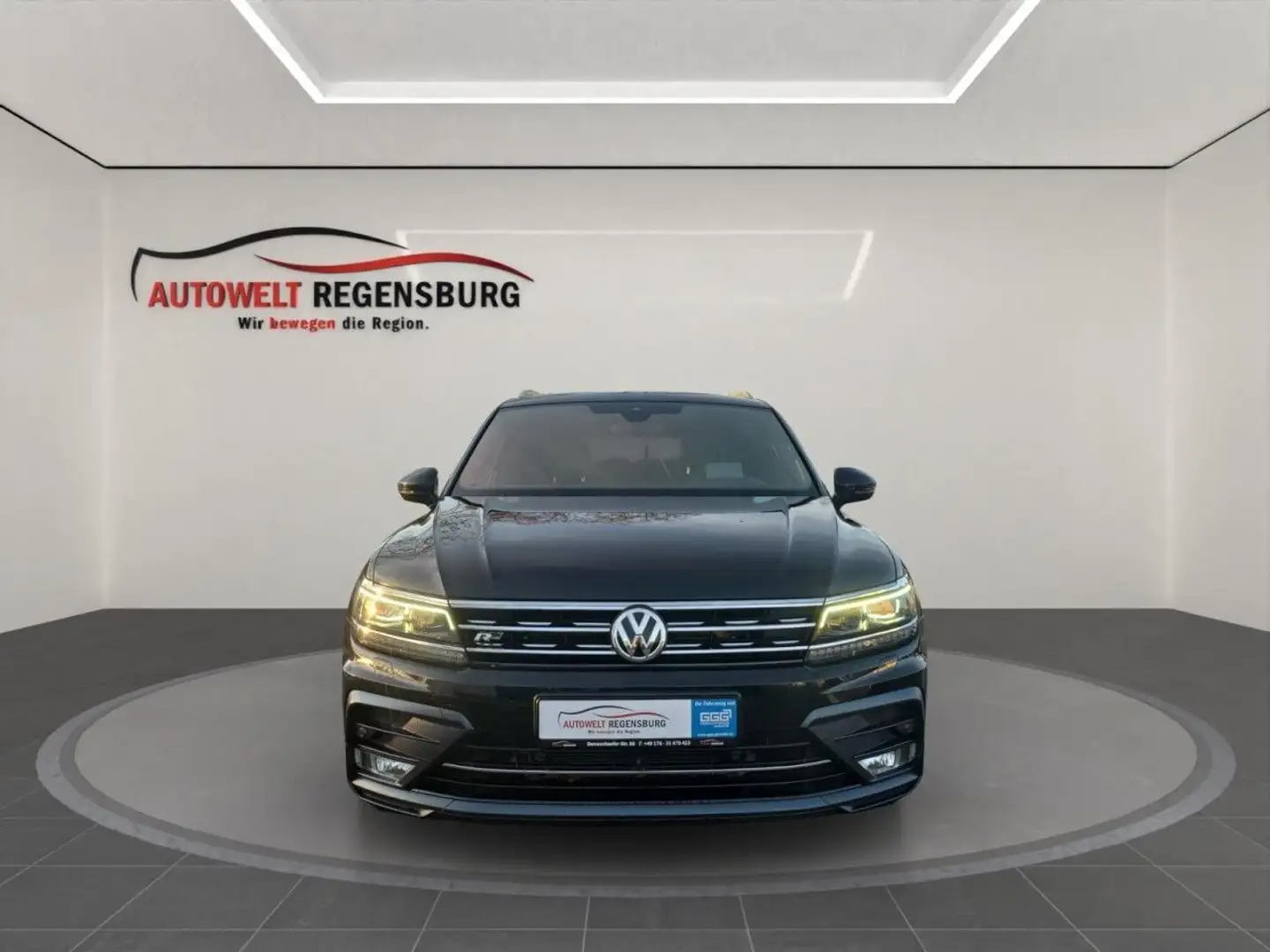 Volkswagen Tiguan 2.0 TDI*DSG*PANO*MATRIX*ACC*3X R-LINE* 4M Schwarz - 2