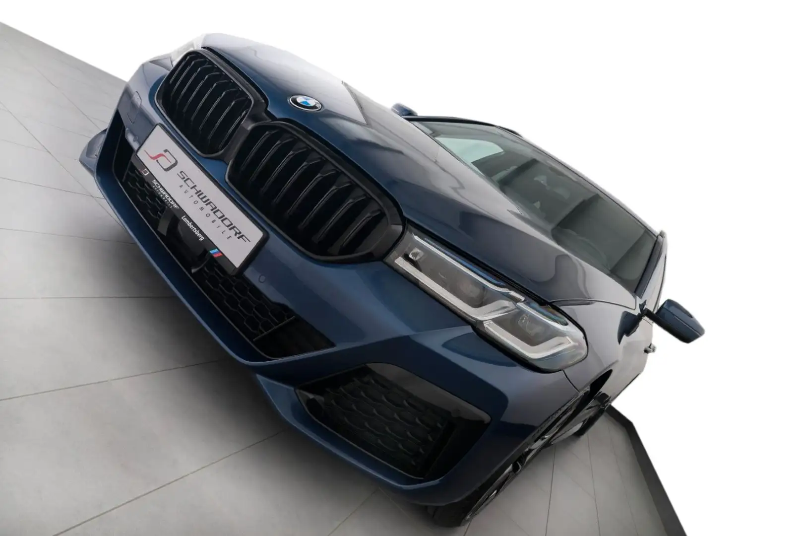 BMW 530 i xDrive Touring M Sport M-Sitze HUD ACC 20" Blau - 2