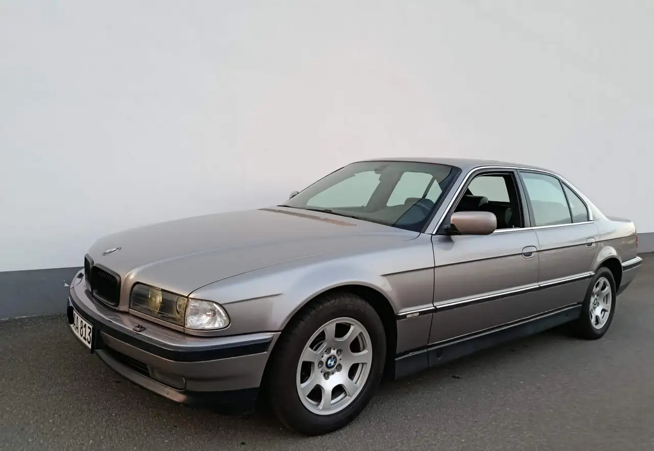 BMW 728i, foto 6