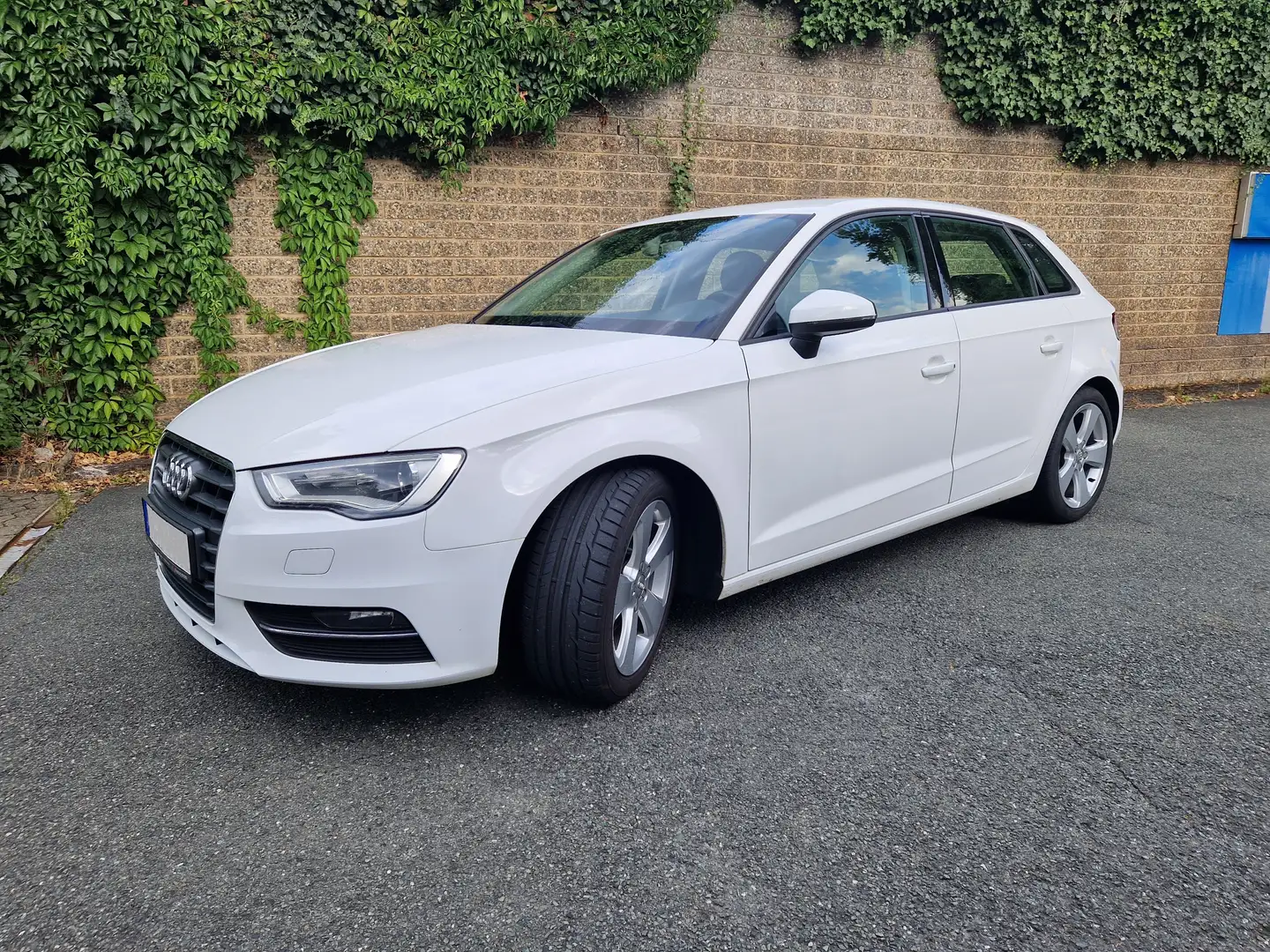 Audi A3 A3 2.0 TDI Limousine (clean diesel) Ambition Weiß - 1