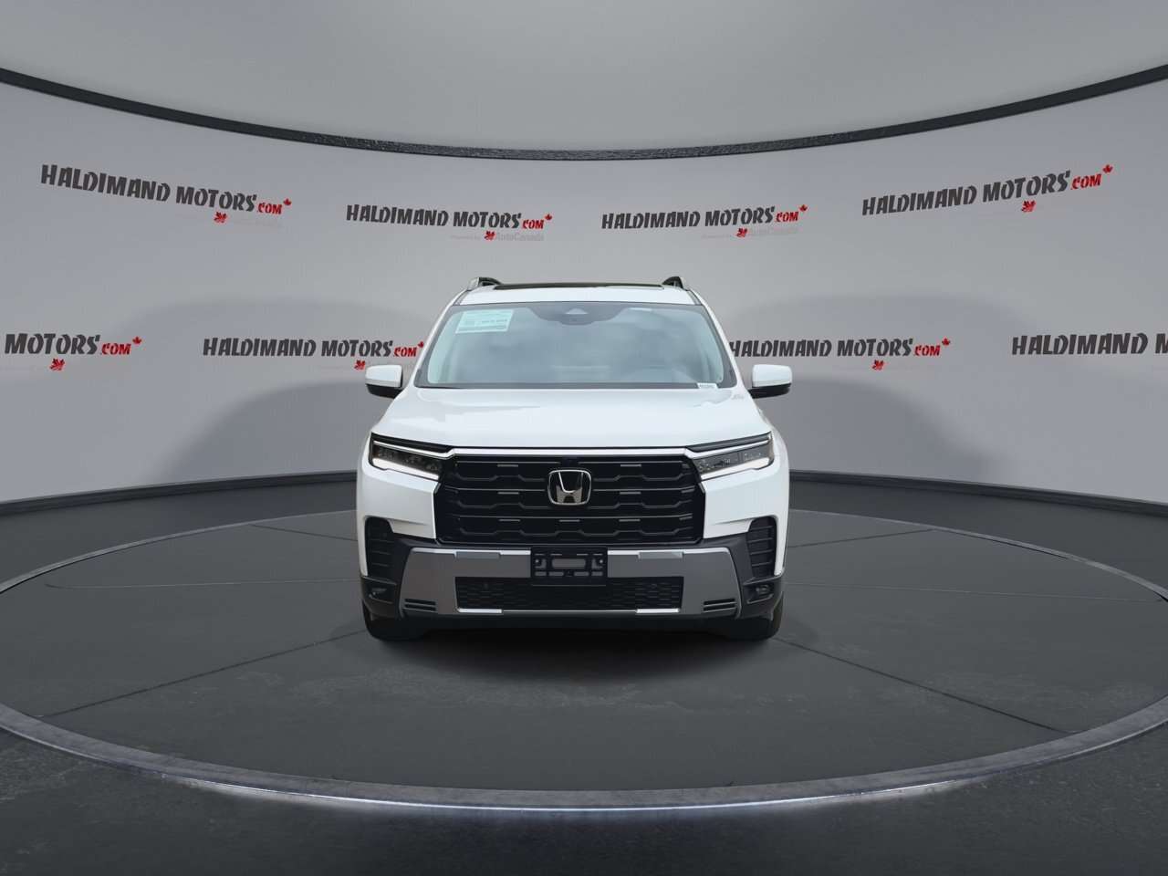 2026 Honda Pilot Touring AWD | One Owner | No Accidents | Vent. Fro — photo 1