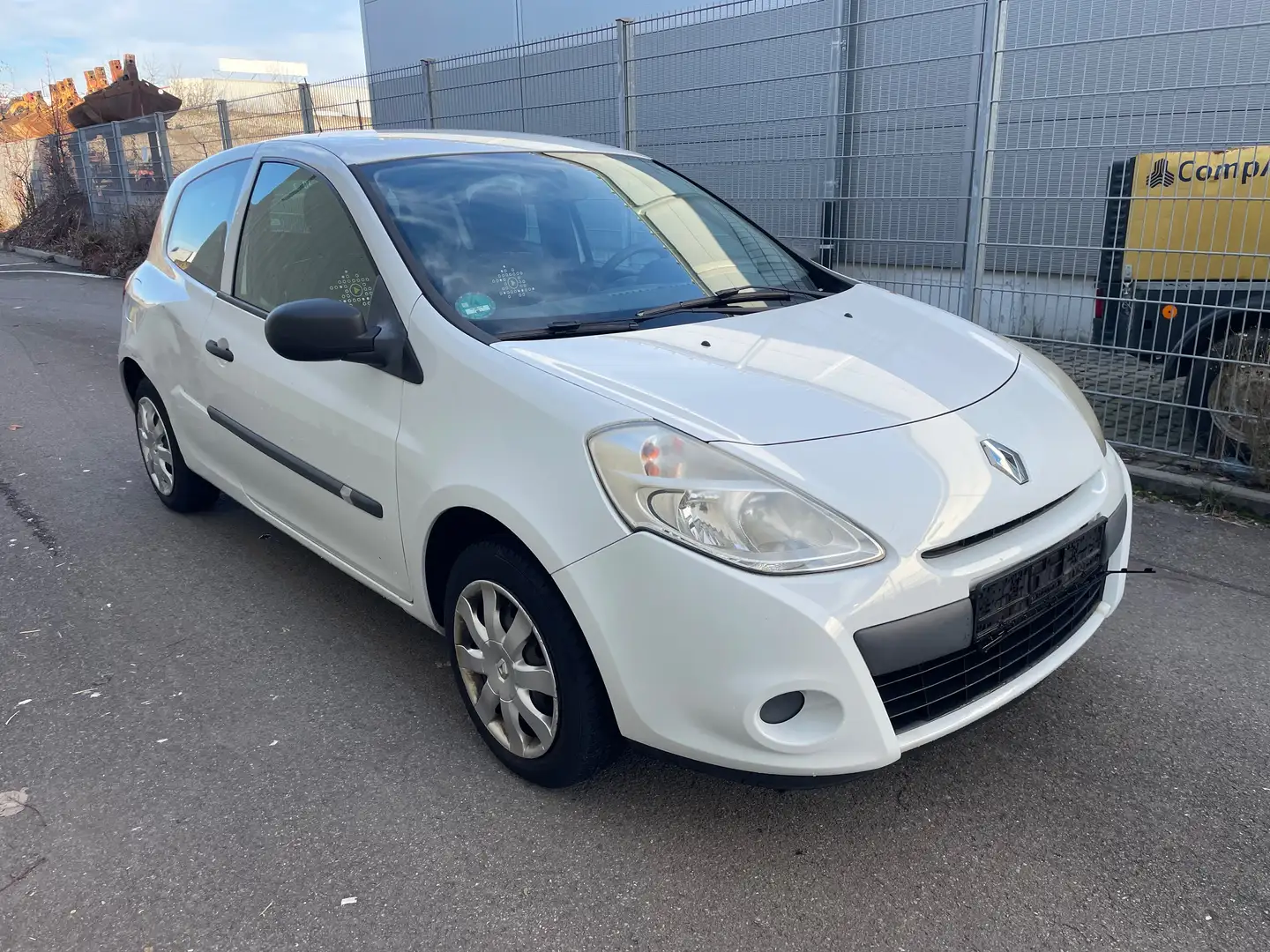 Renault Clio GPS Klima/Scheckheft Weiß - 2