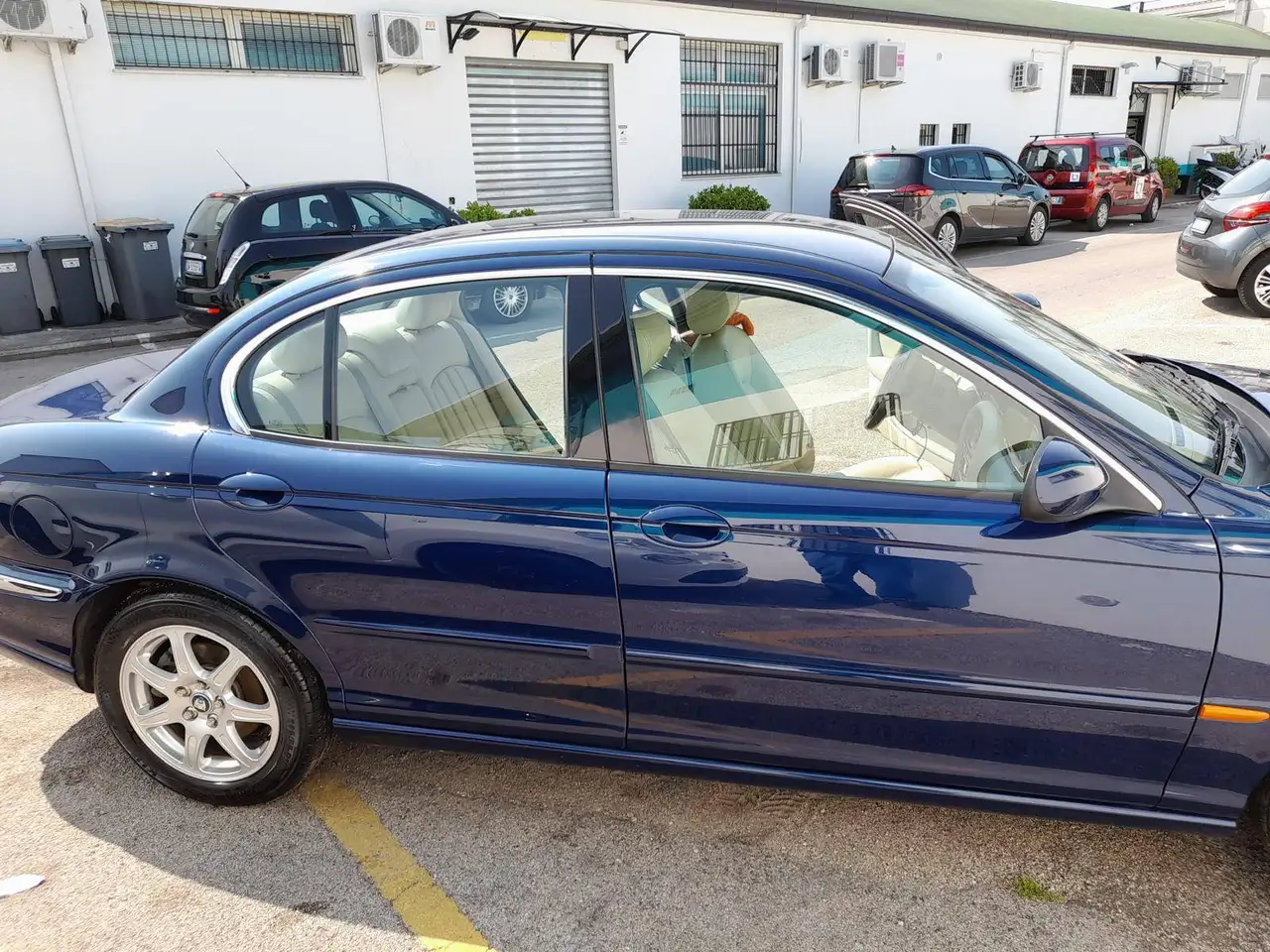 Jaguar X-Type