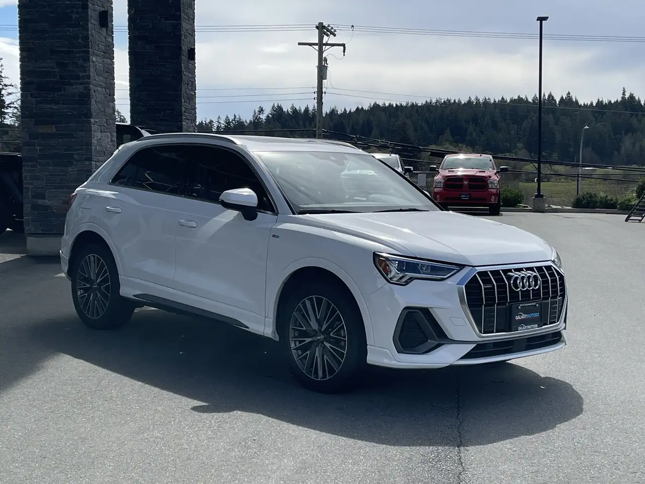Audi Q3 снимка Audi Q3