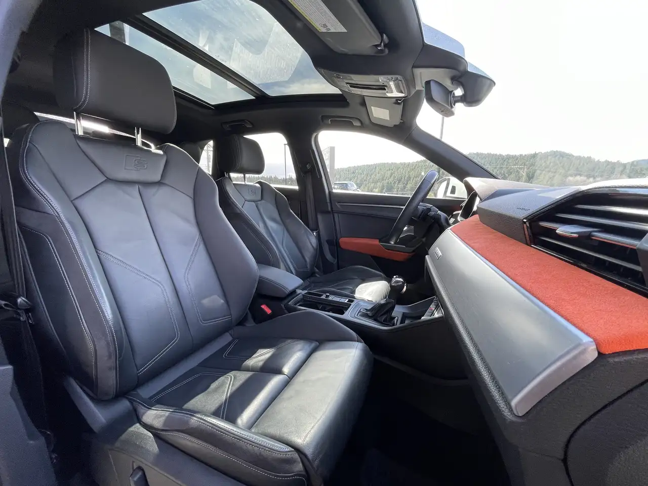 Audi Q3 снимка Audi Q3
