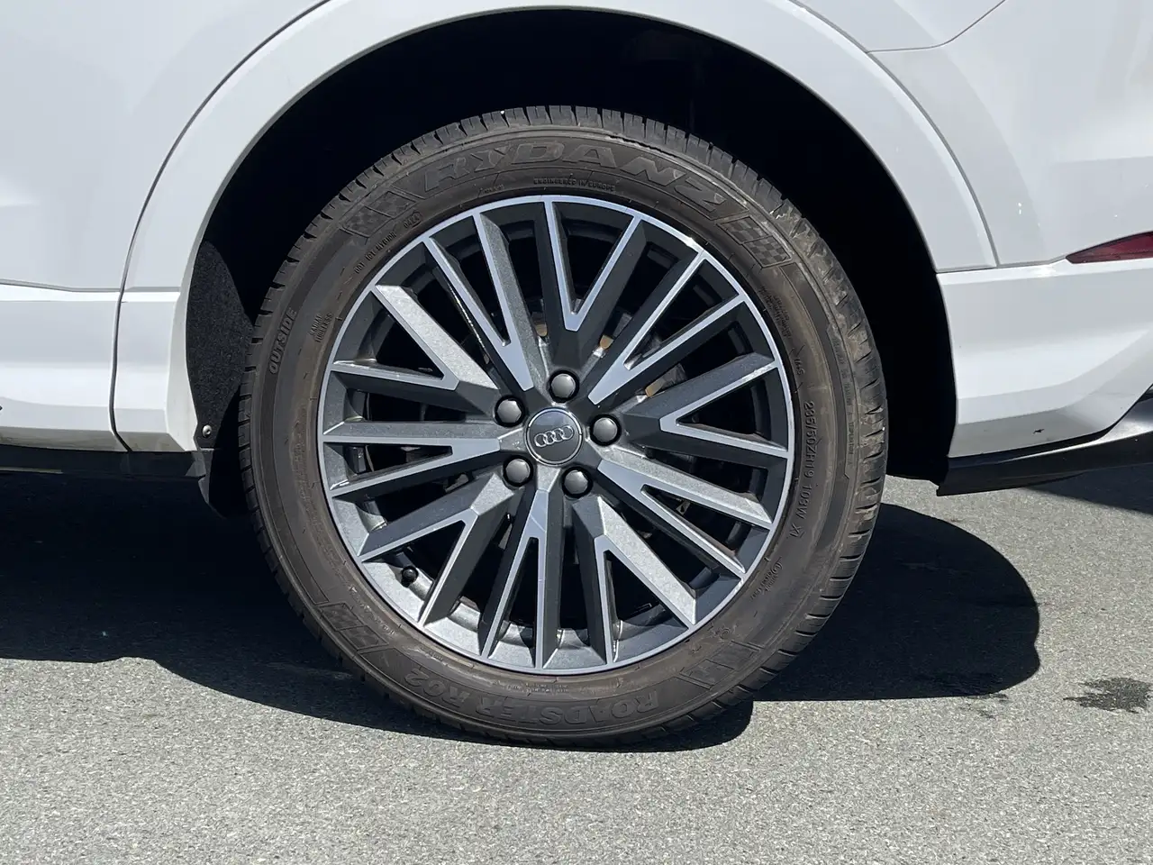 Audi Q3 снимка Audi Q3