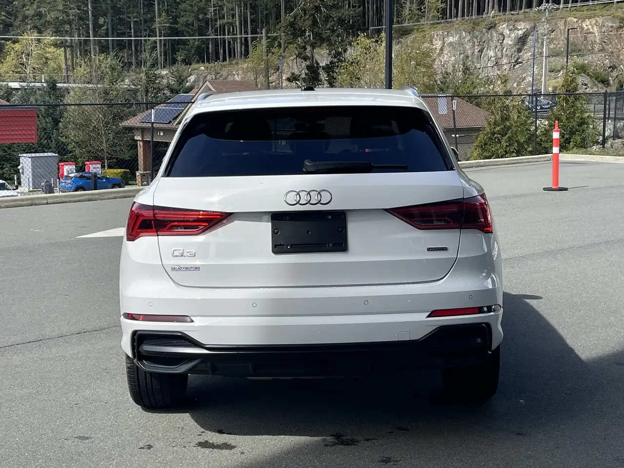 Audi Q3 снимка Audi Q3