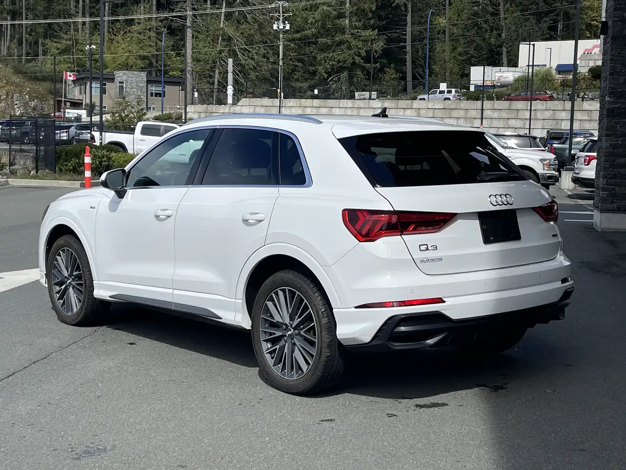 Audi Q3 снимка Audi Q3
