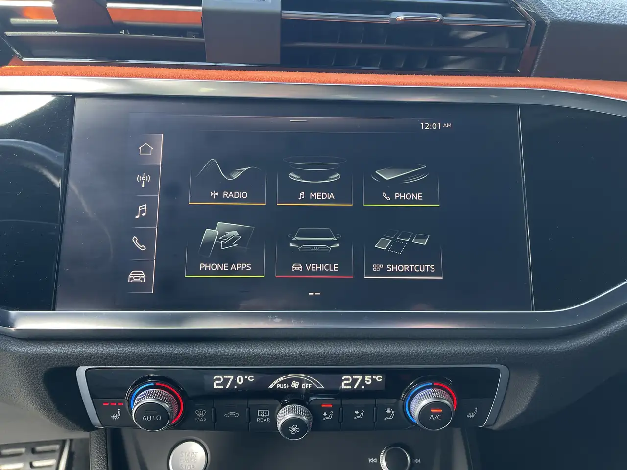 Audi Q3 снимка Audi Q3