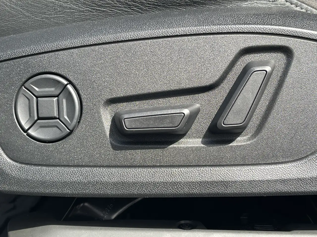 Audi Q3 снимка Audi Q3
