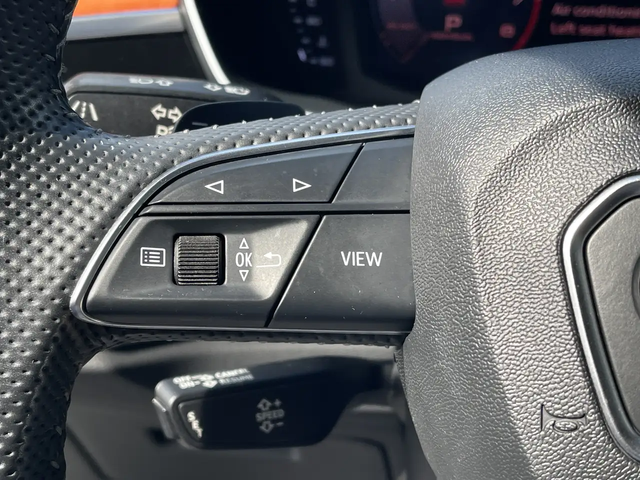 Audi Q3 снимка Audi Q3