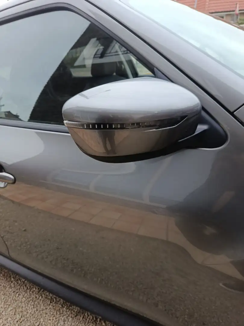 Nissan Juke 1.6i 2WD Acenta Xtronic - 2