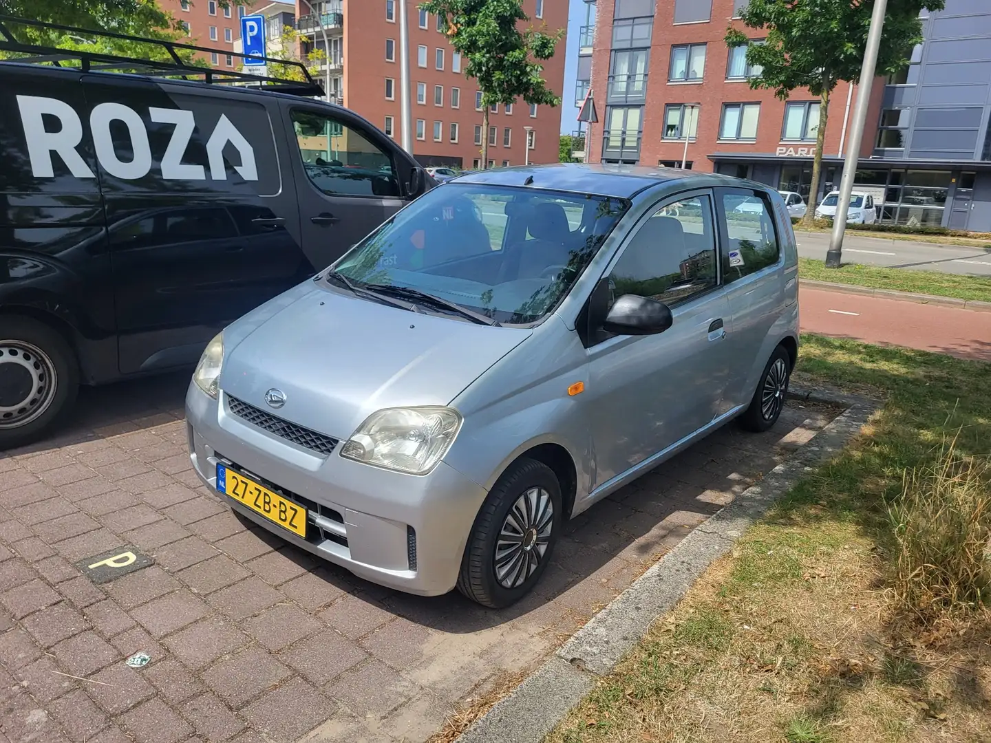 Daihatsu Cuore 1.0-12V 100th Anniv. stuurbekrachtiging nap Срібний - 2