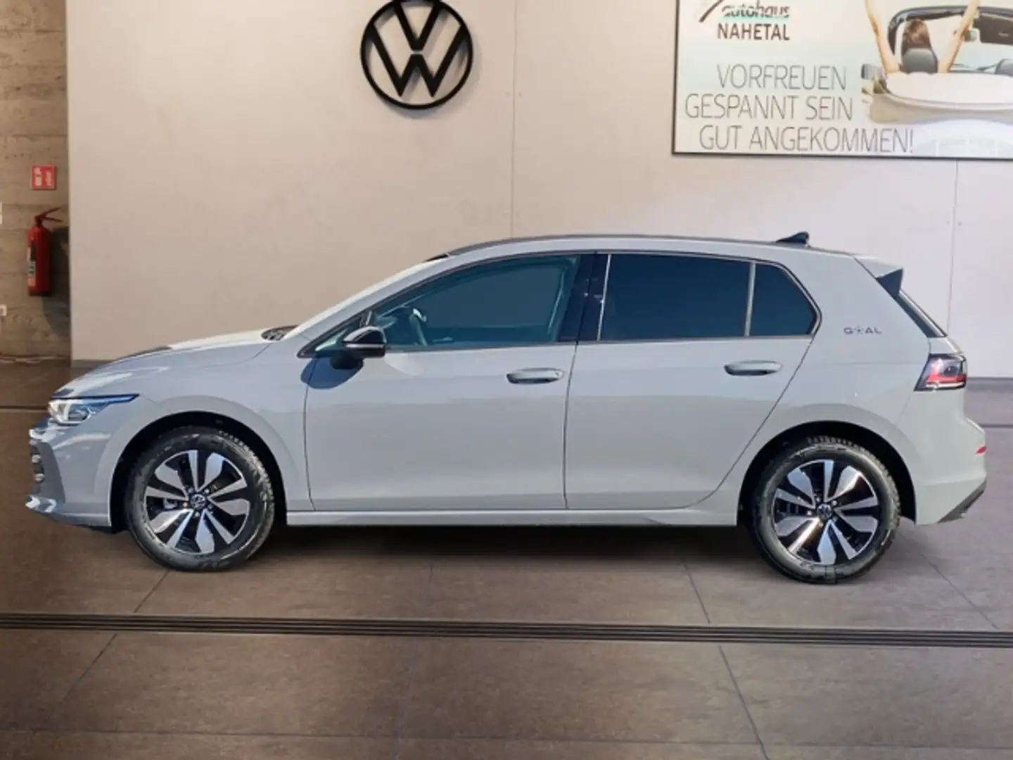 Volkswagen Golf VIII 1.5 TSI GOAL IQ LIGHT RÜFA NAVI SHZ APP CONNE Grau - 2