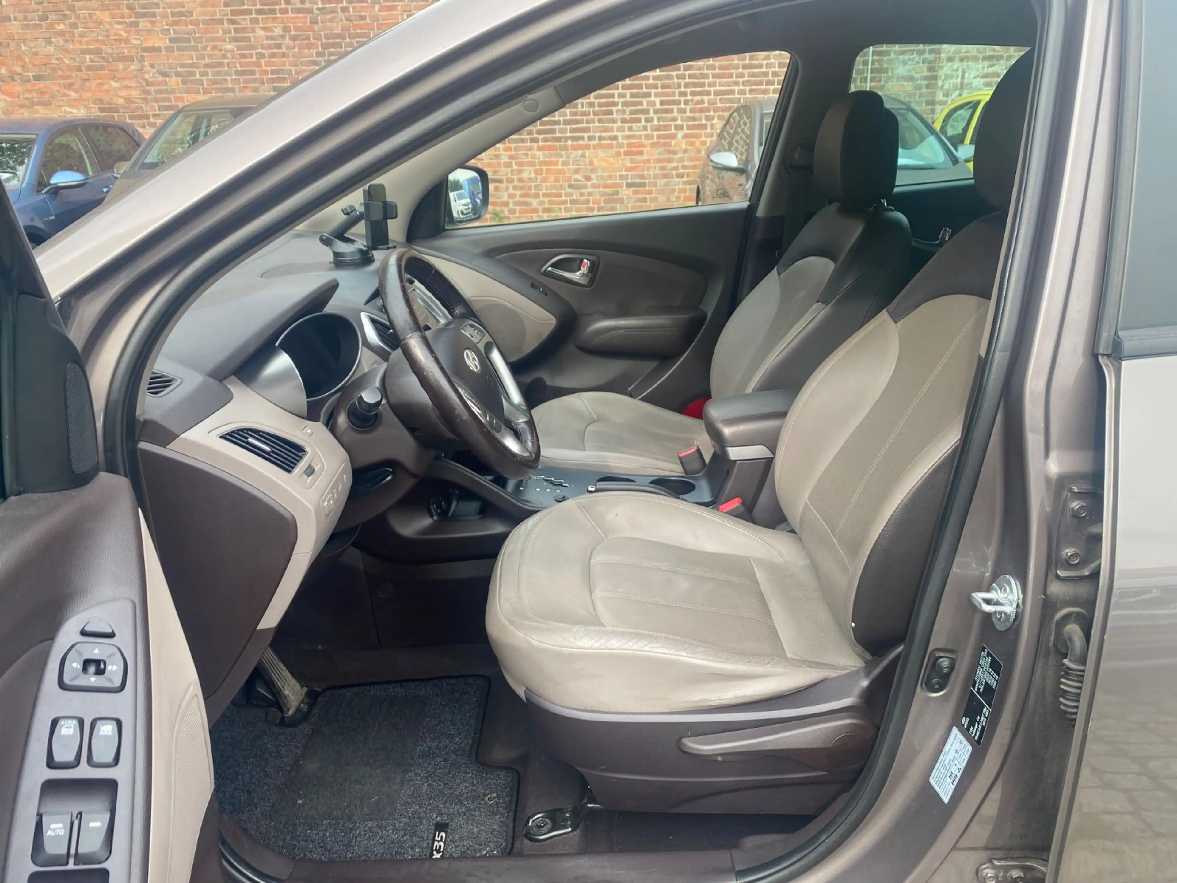 Hyundai iX35 4x4 AWD Aut.+Leder+Allwetter+AHK+PDC — photo 12