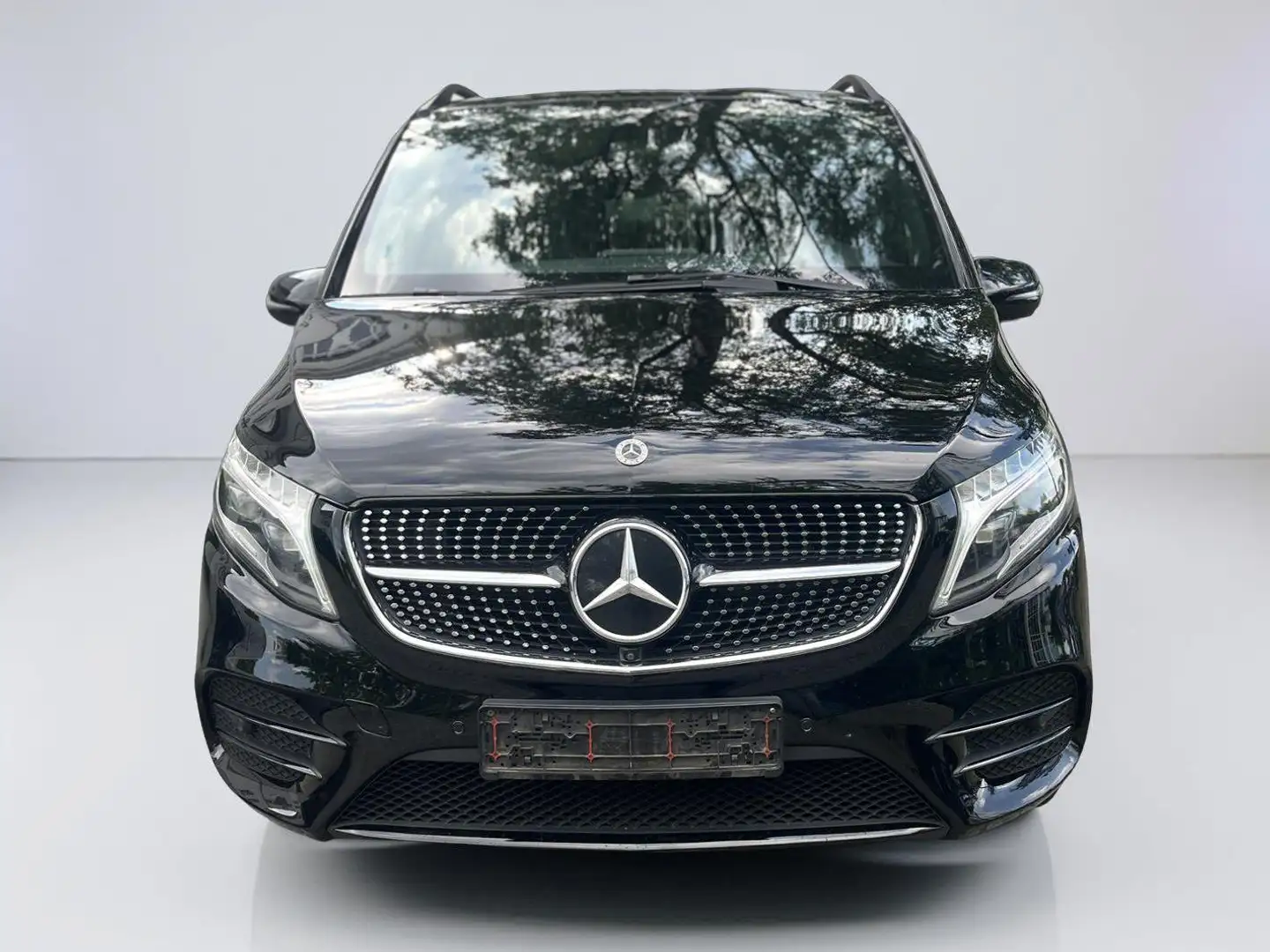 Mercedes-Benz V 300 d lang 4Matic 9G AvanEd AMG*DISTRO*AIR*AHK*360° Schwarz - 2