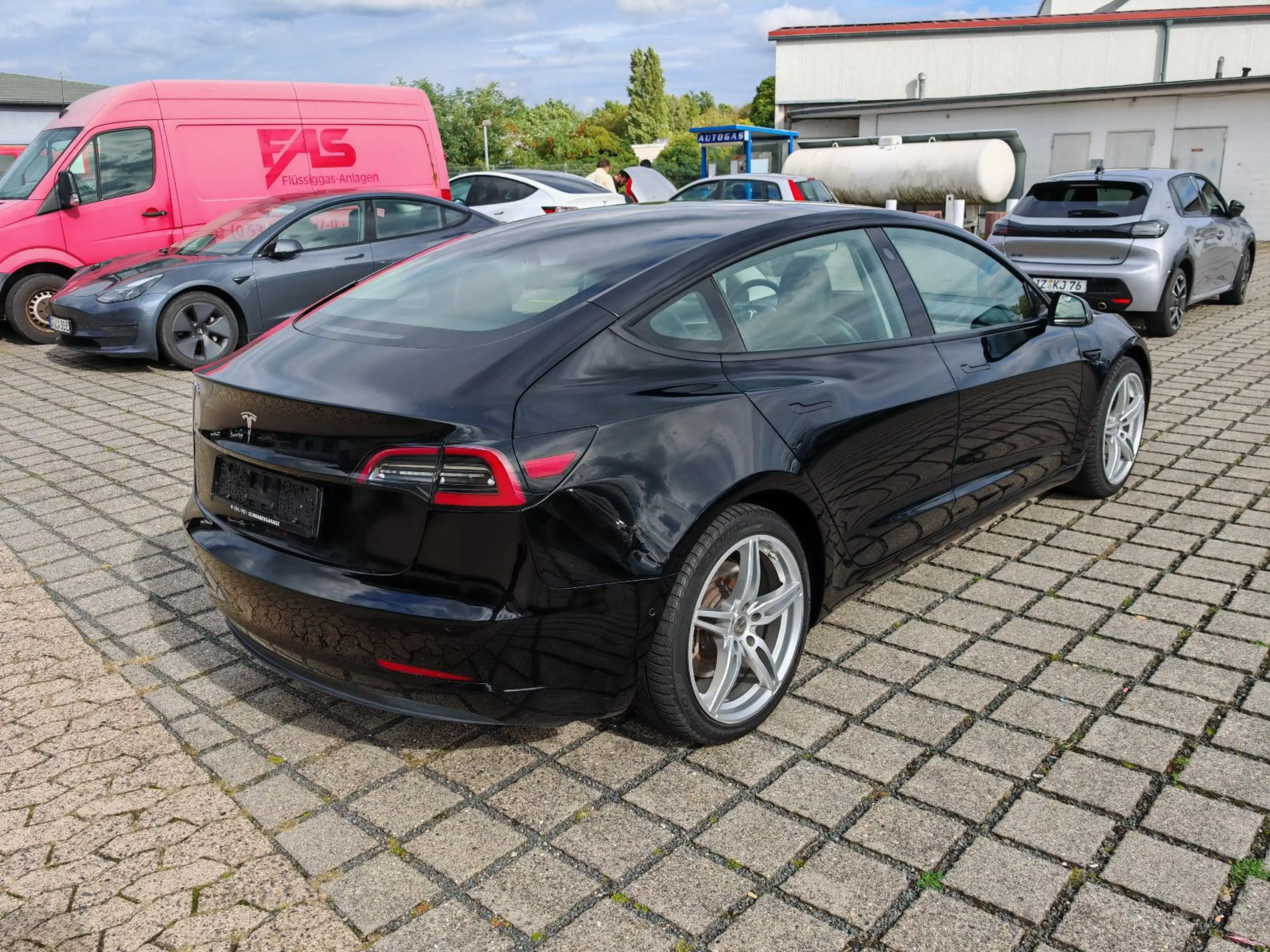 Tesla Model 3 Standard Plus | SoH 86,5% — photo 11