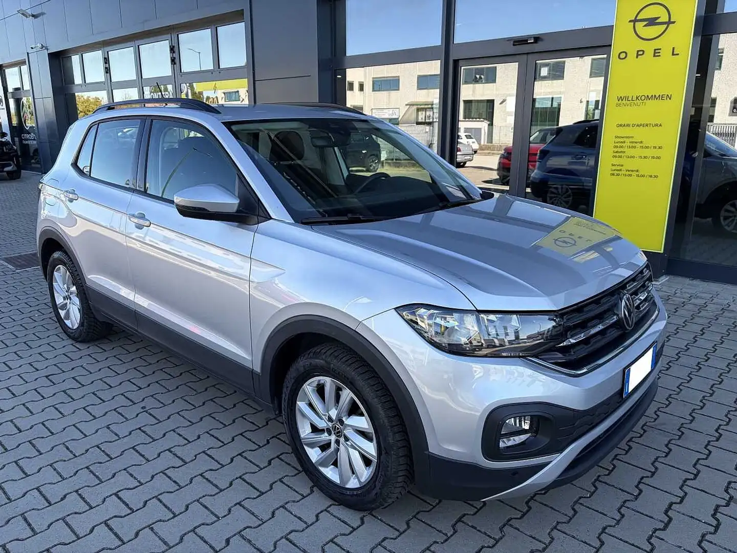 Volkswagen T-Cross 1.0 TSI 110 CV DSG Style Gris - 1