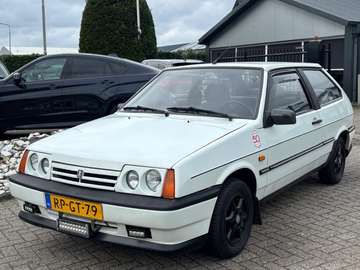 1.5i Saga 1997 Wit NL Auto Trekhaak
