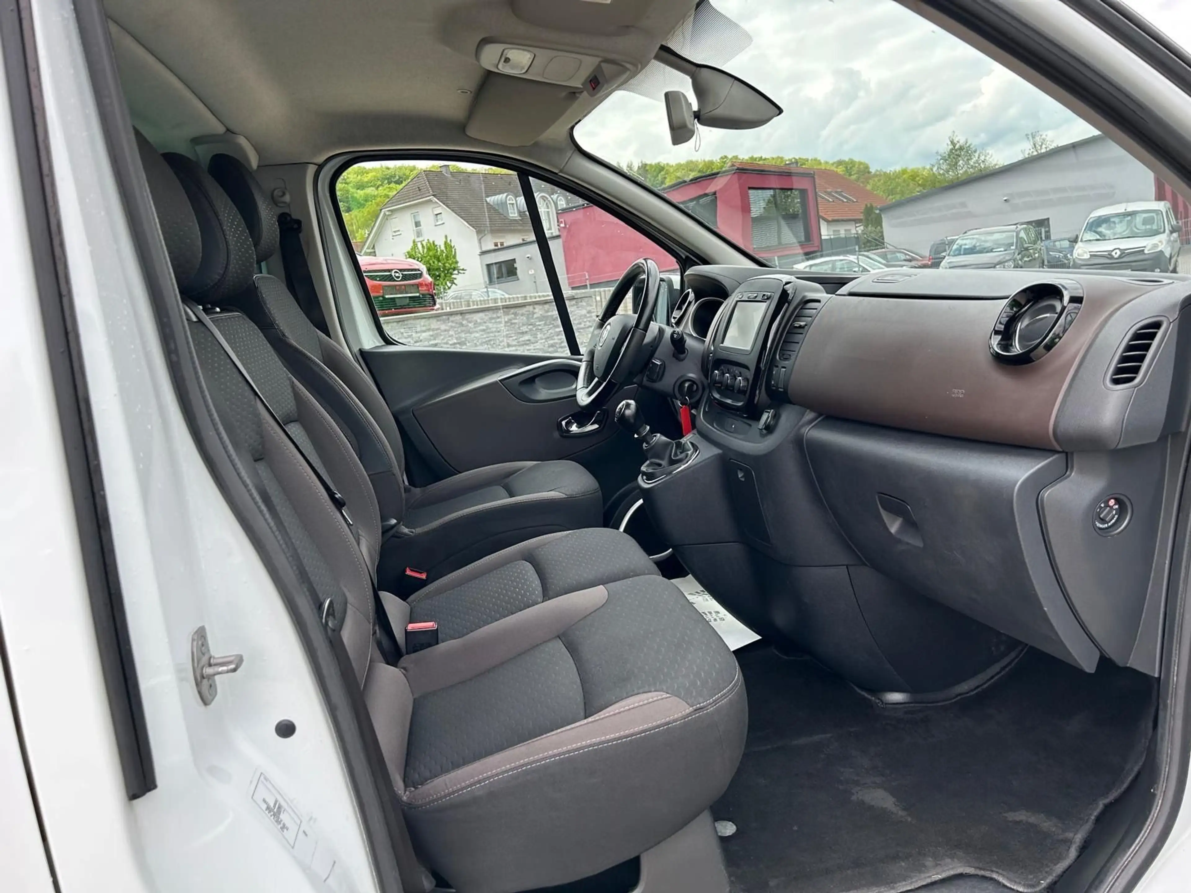 Fiat Talento Kombi L2H1 Family°9 Sitzer°Navi°Klima° — photo 13
