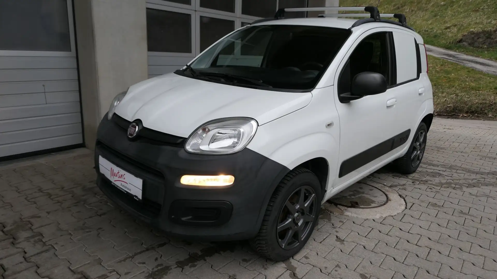 Fiat Panda Van 4x4 1,3 MultiJet 75 Weiß - 1