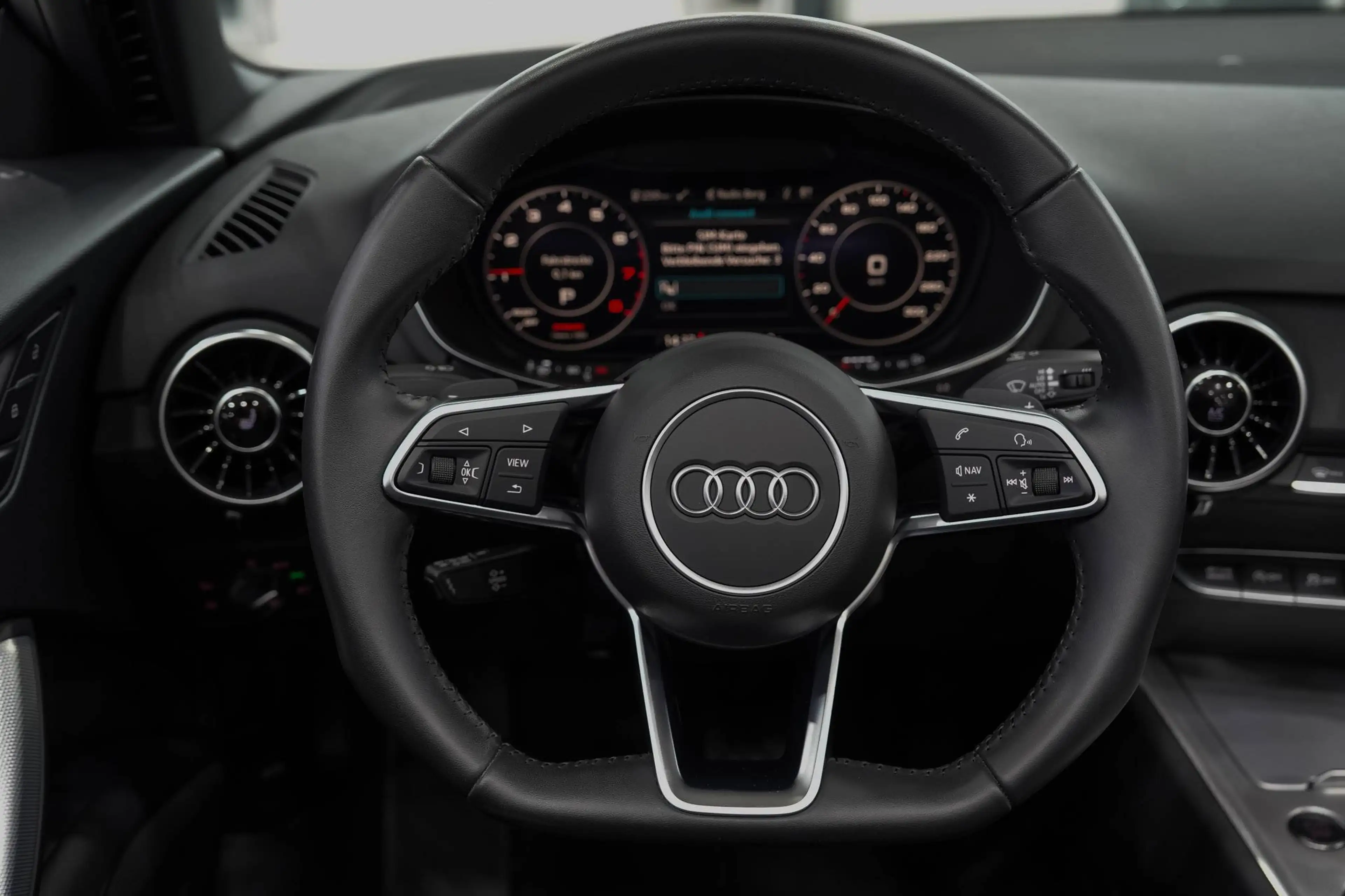 Audi TT Roadstar 40 TFSI*S-LINE*SPORTSITZE*KAMERA*LED — photo 15