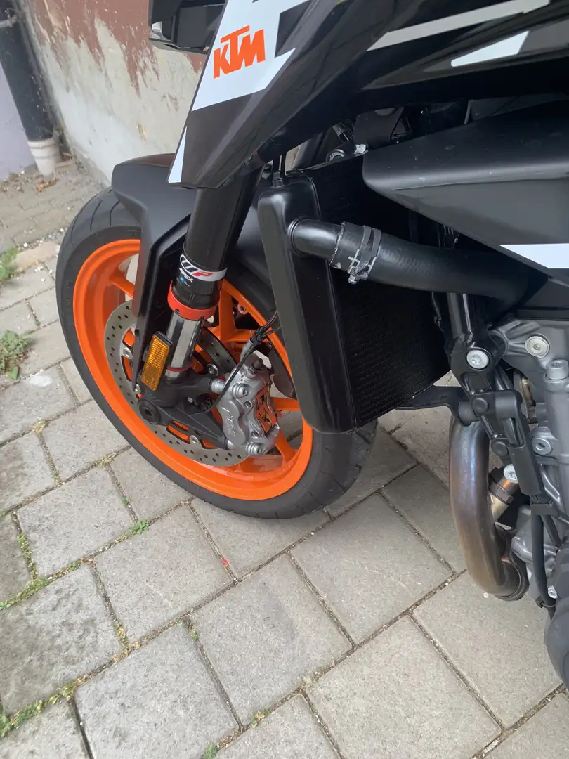KTM 890 Duke GP ready to race Negru - 2