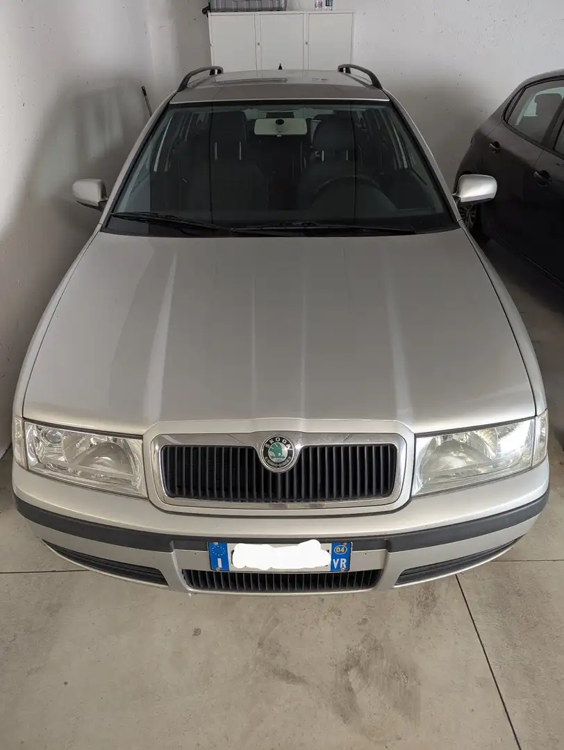 Skoda Octavia Wagon 1.6 GLX - 1