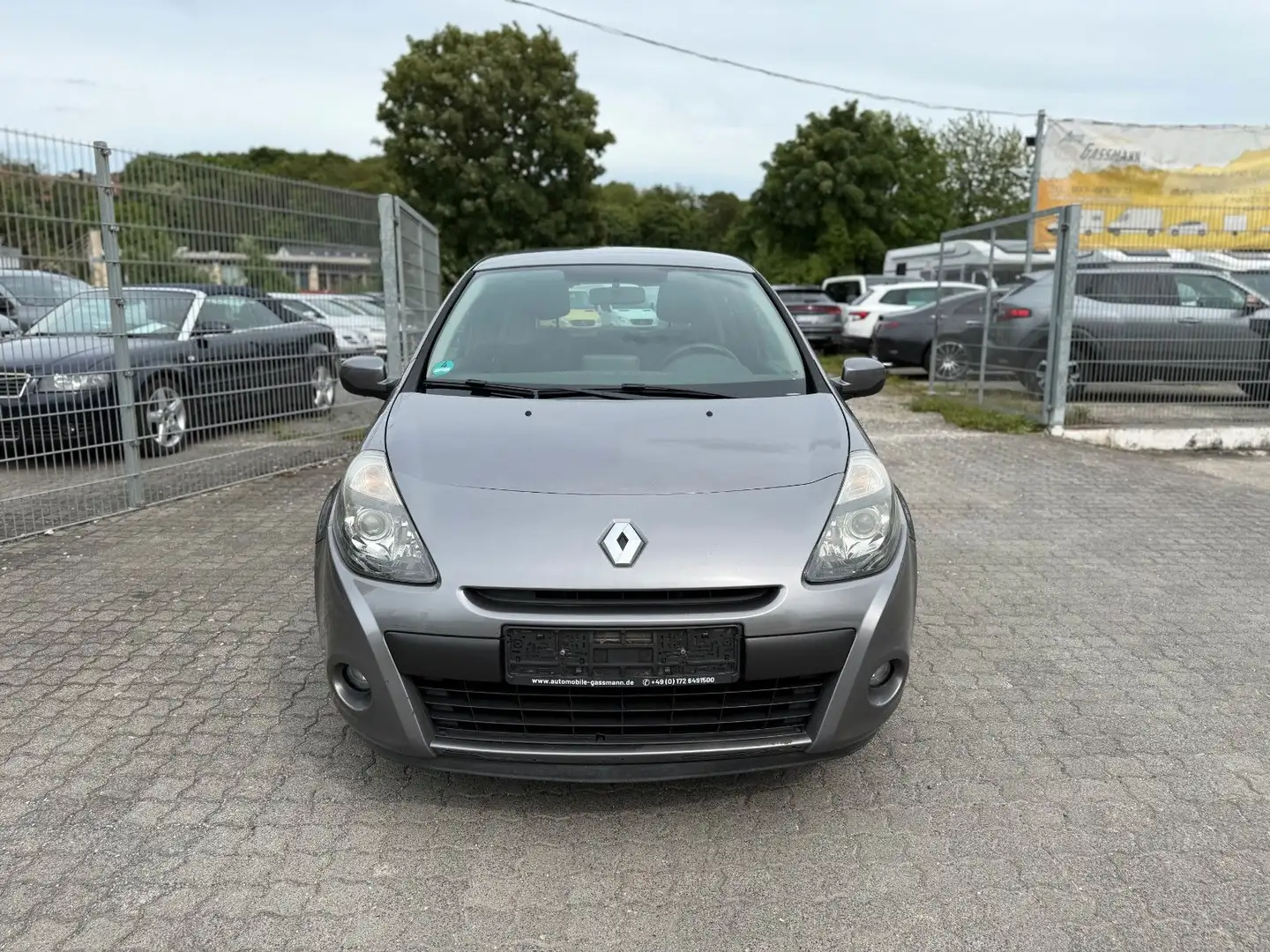 Renault Clio III 1.2i Dynamique Navi Klima 8xRad Tüv Neu Gris - 2