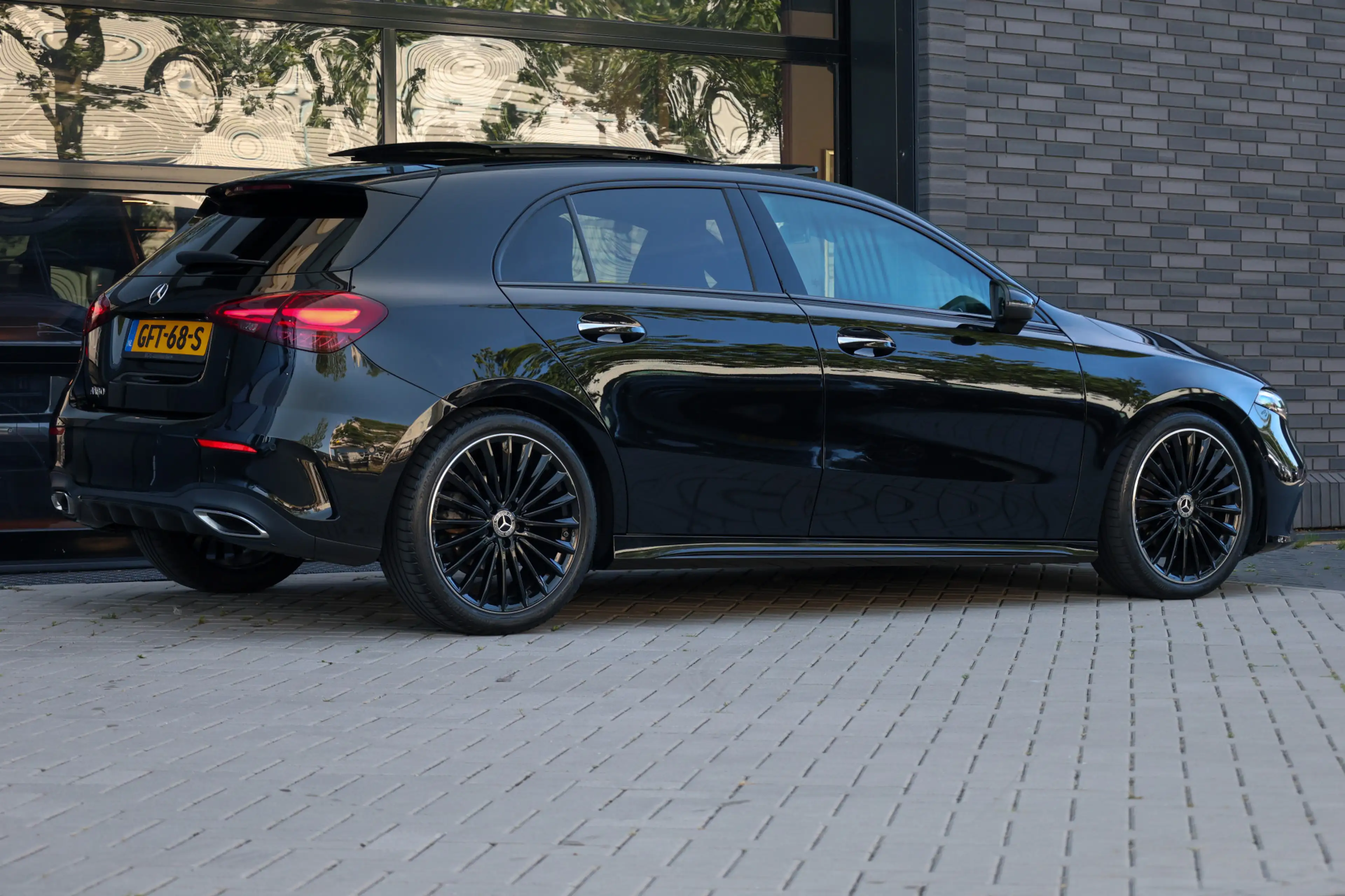 Mercedes-Benz A 180 AMG Line | FACELIFT | DEALER.OND | PANO | CARPLAY — photo 20