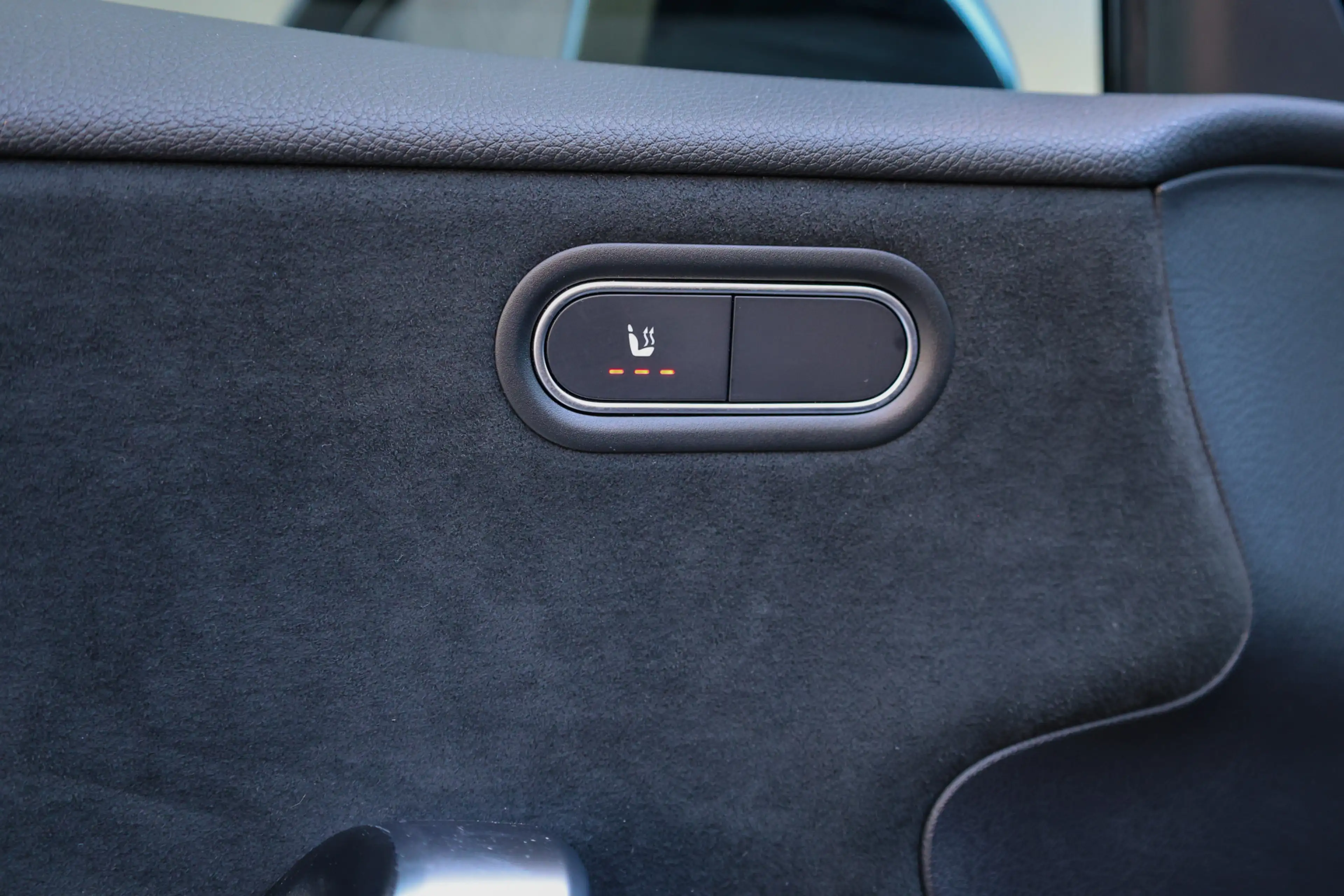 Mercedes-Benz A 180 AMG Line | FACELIFT | DEALER.OND | PANO | CARPLAY — photo 25