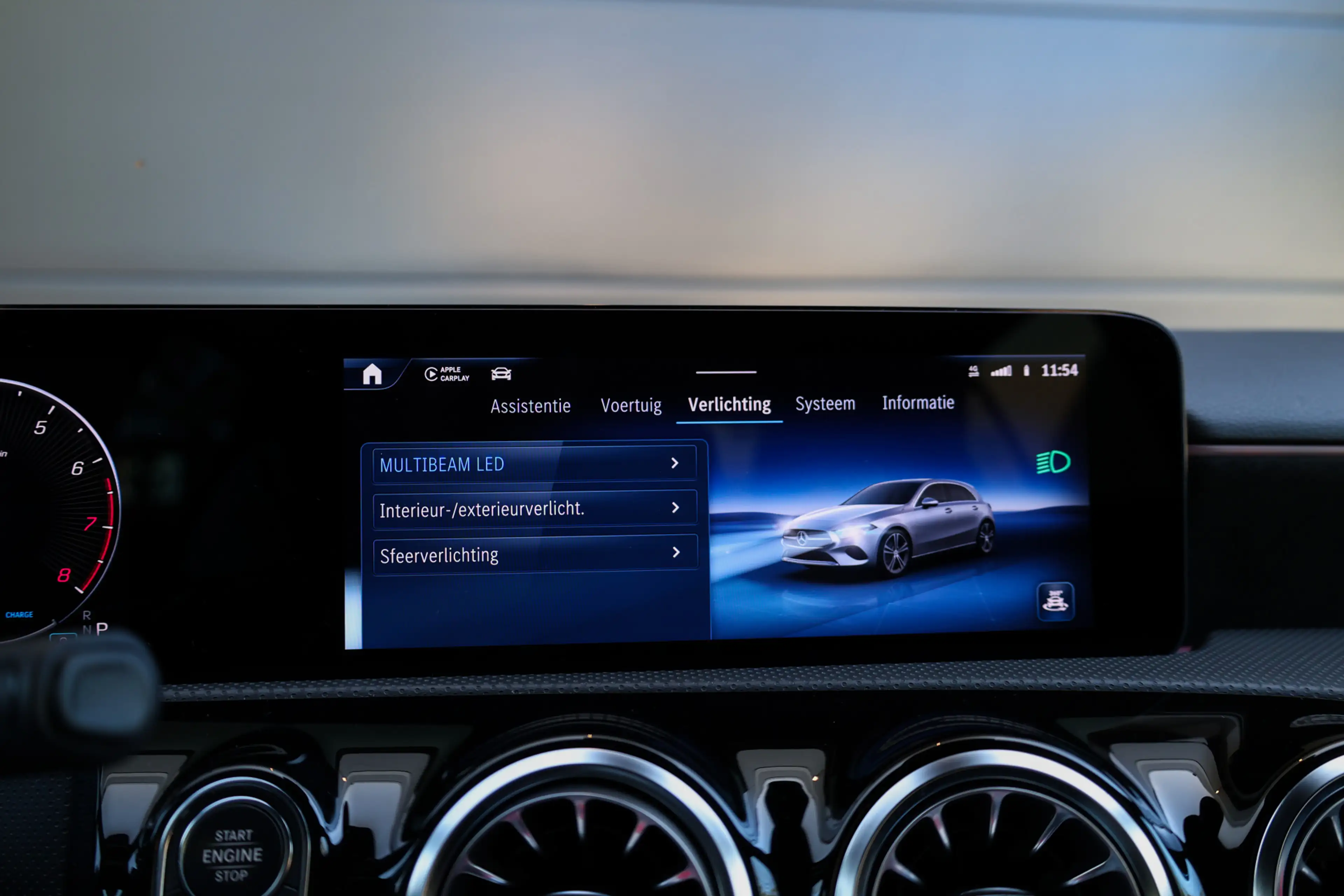 Mercedes-Benz A 180 AMG Line | FACELIFT | DEALER.OND | PANO | CARPLAY — photo 30