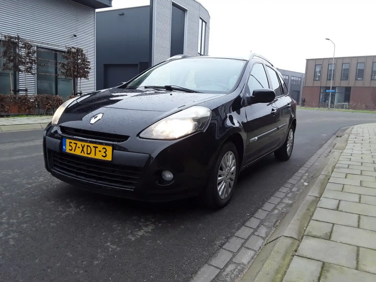 Renault Clio 1.2 COLLECTION Noir - 1
