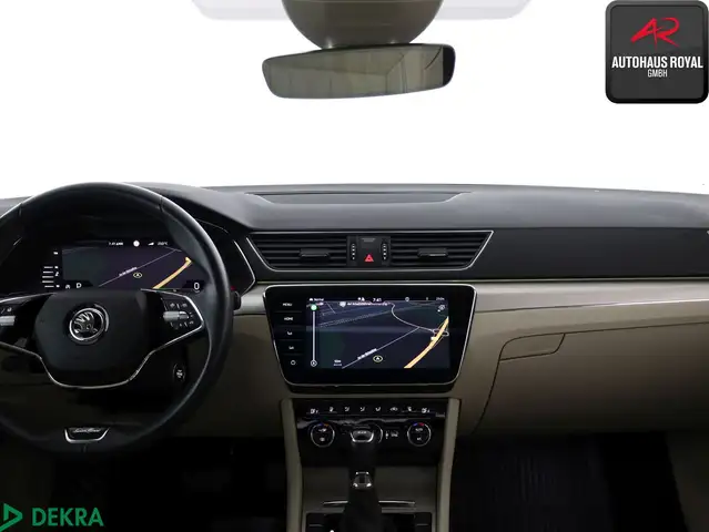 Skoda Superb view 9