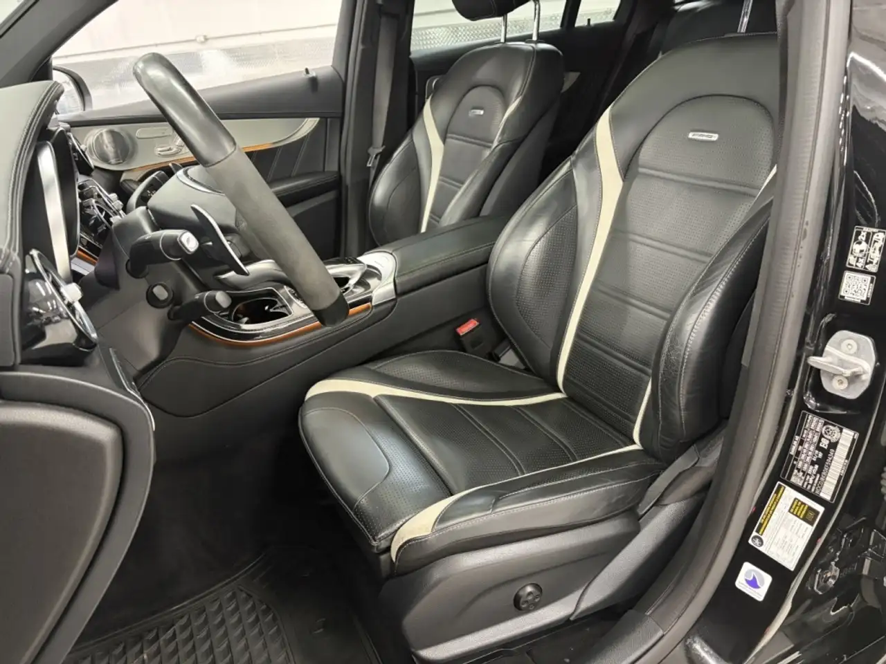 Mercedes-Benz GLC fotografie Mercedes-Benz GLC