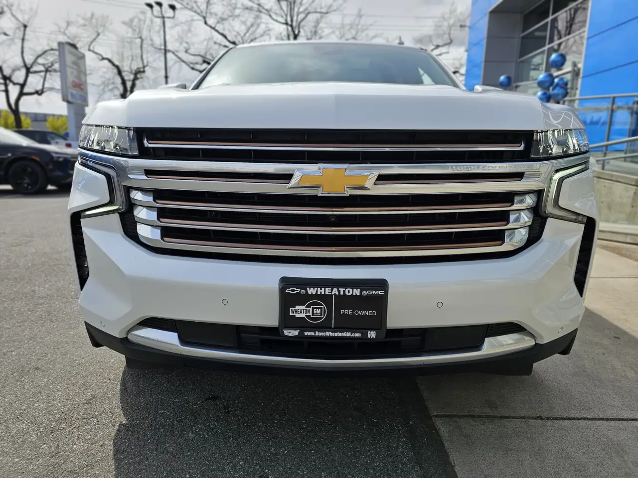 Chevrolet Suburban снимка Chevrolet Suburban
