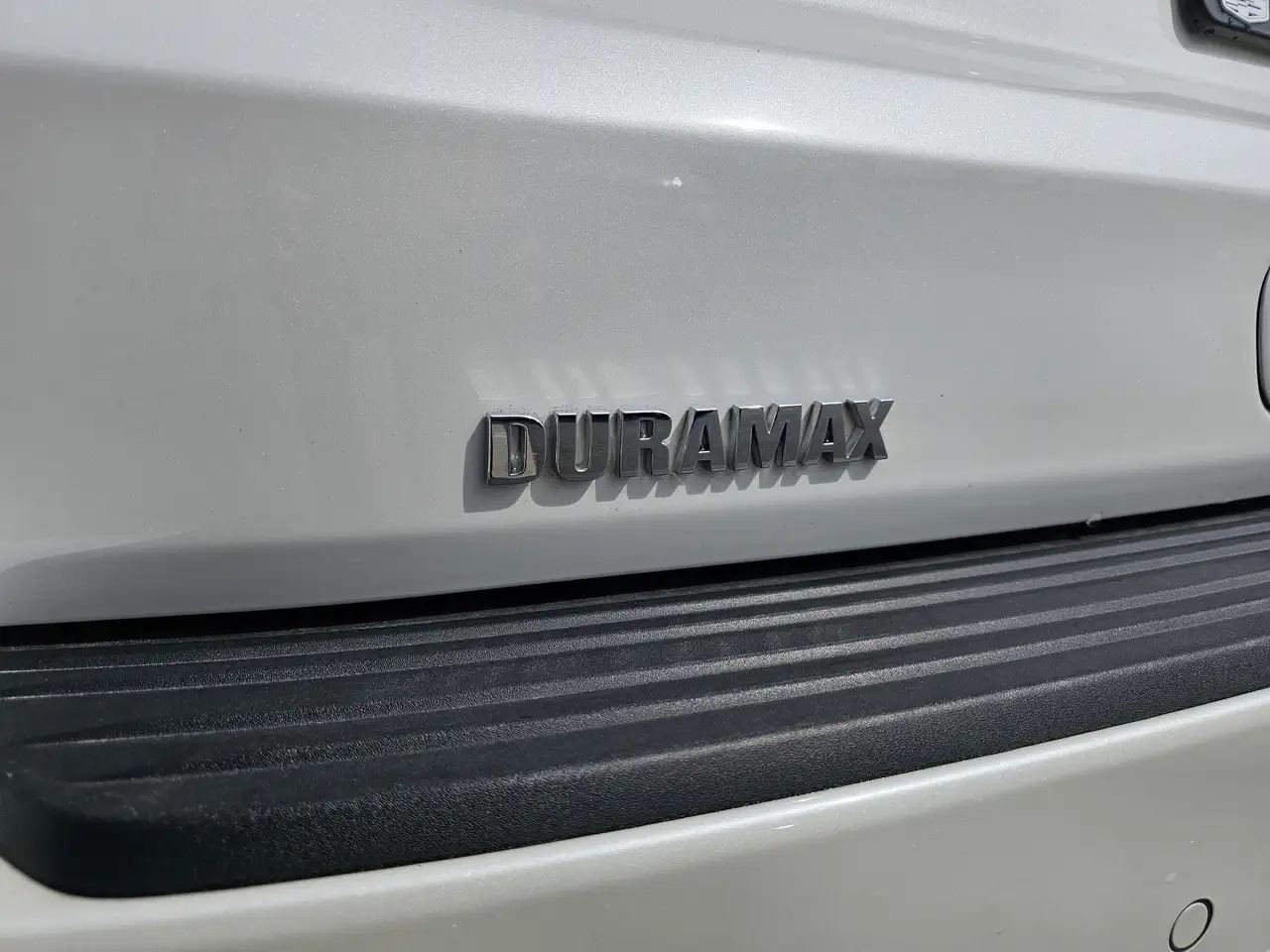 Chevrolet Suburban снимка Chevrolet Suburban