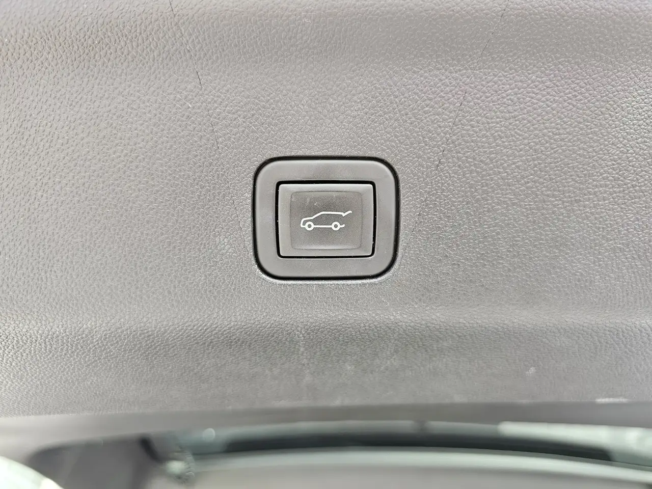 Chevrolet Suburban снимка Chevrolet Suburban