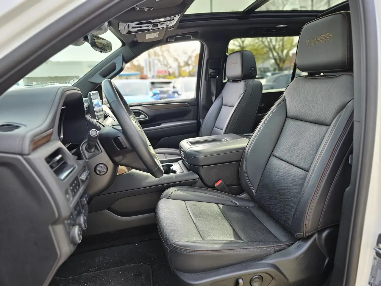 Chevrolet Suburban снимка Chevrolet Suburban